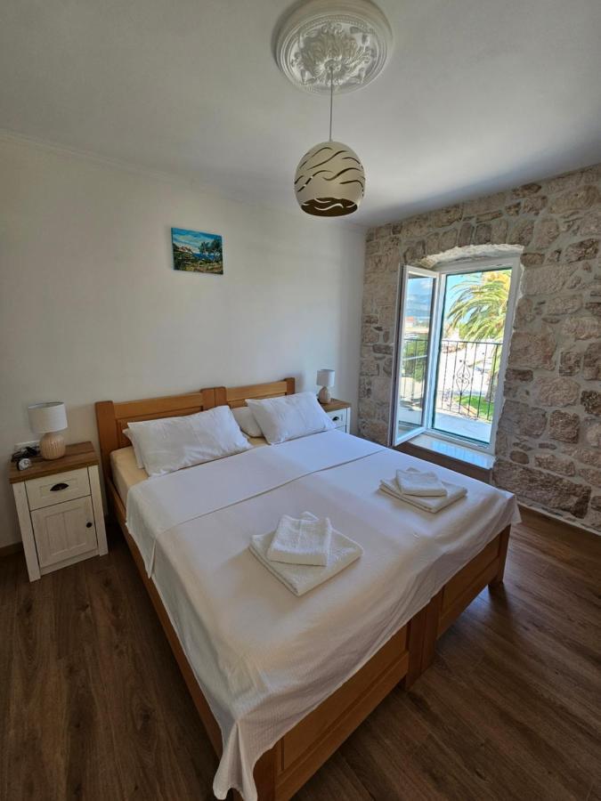Apartman Eli Supetar Dış mekan fotoğraf