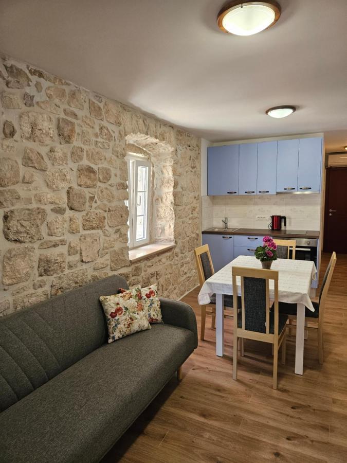 Apartman Eli Supetar Dış mekan fotoğraf
