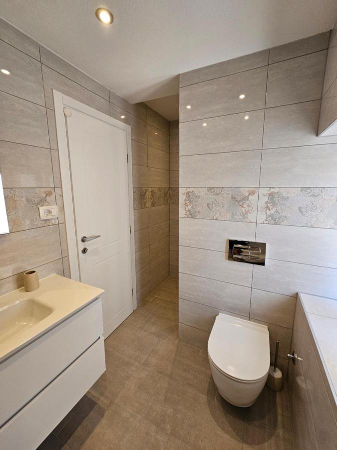 Apartman Eli Supetar Dış mekan fotoğraf