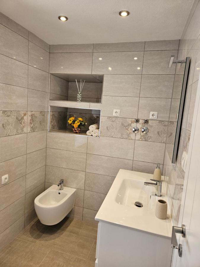 Apartman Eli Supetar Dış mekan fotoğraf