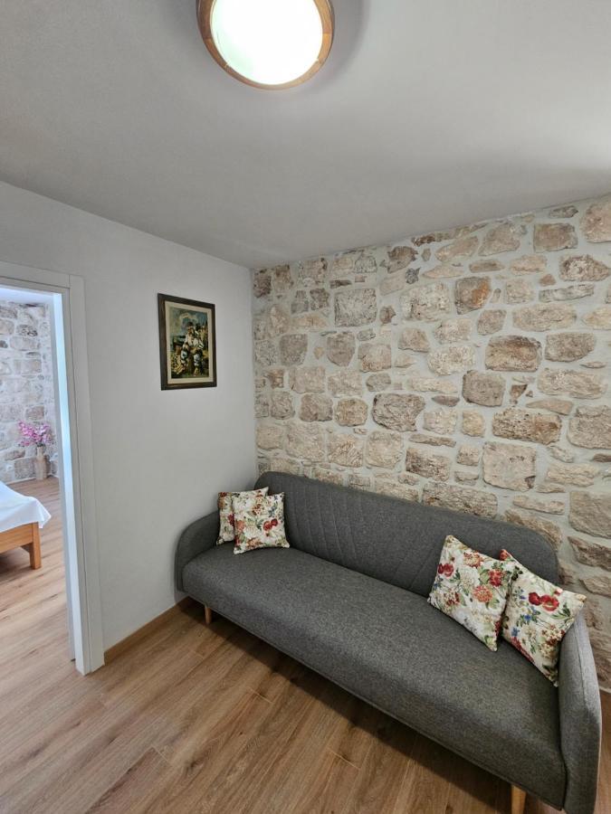 Apartman Eli Supetar Dış mekan fotoğraf