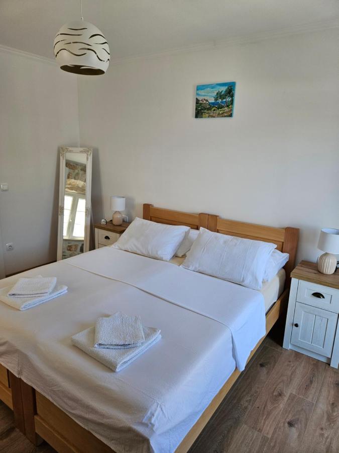 Apartman Eli Supetar Dış mekan fotoğraf