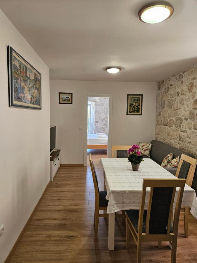 Apartman Eli Supetar Dış mekan fotoğraf