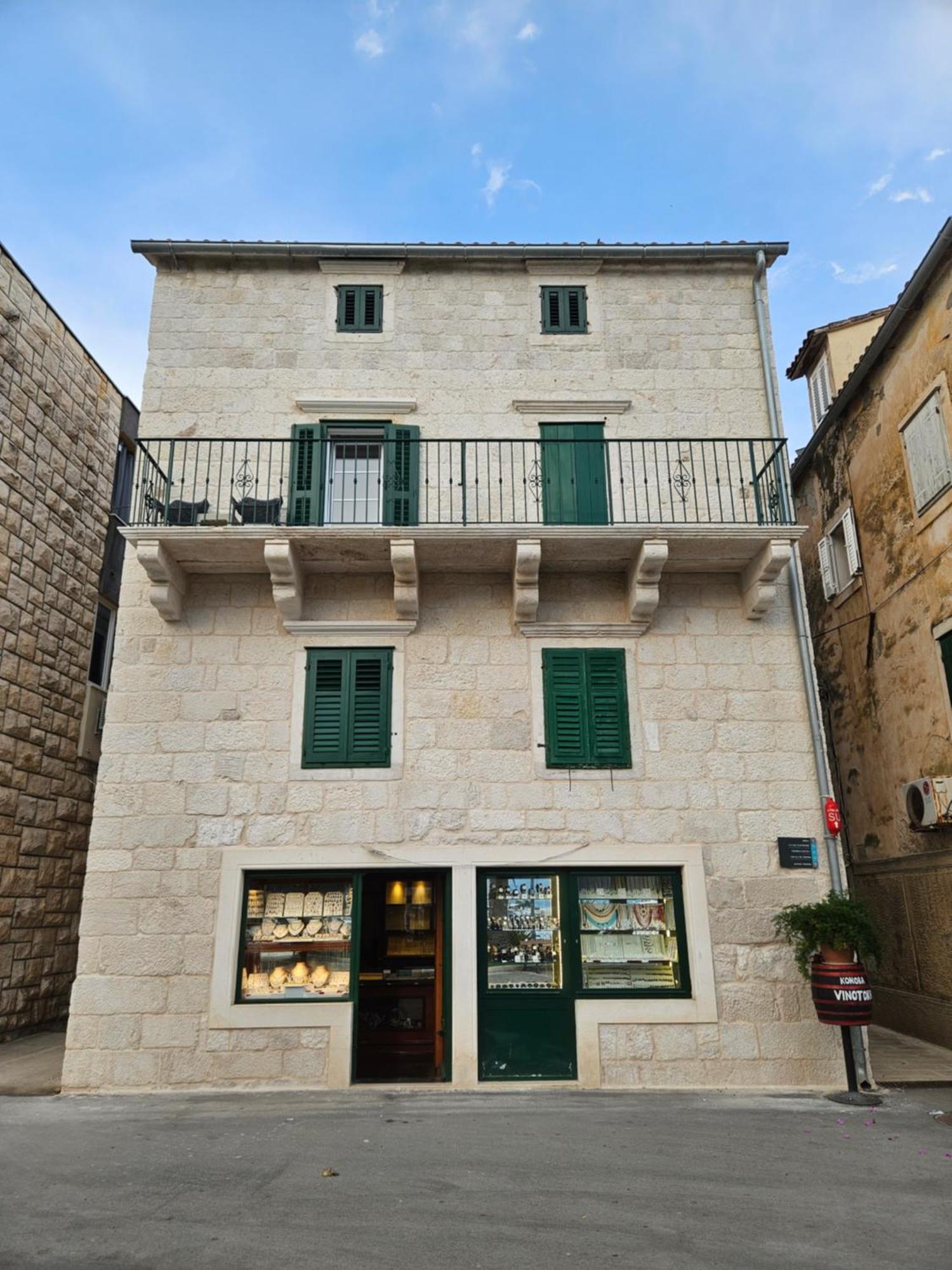 Apartman Eli Supetar Dış mekan fotoğraf