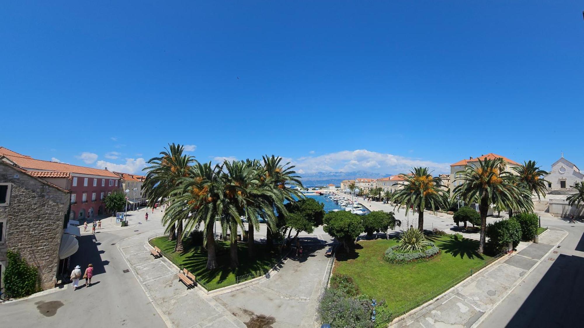 Apartman Eli Supetar Dış mekan fotoğraf